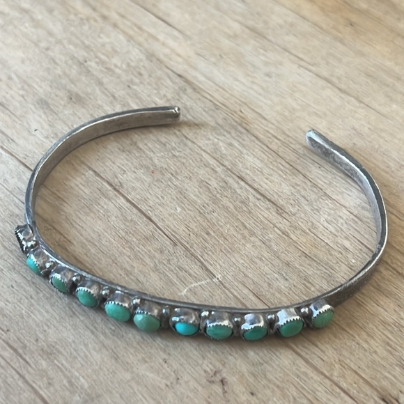 Vintage Native American Silver/Turquoise Row Cuff Bracelet - Picture 8 of 16